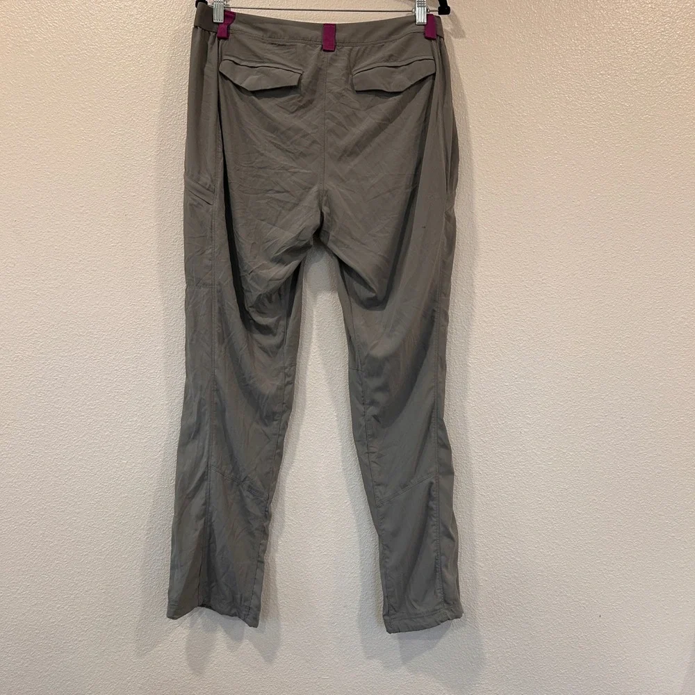 Duluth Trading Co Armachillo Gray Utility Hiking Cargo Pants Womens 12x31